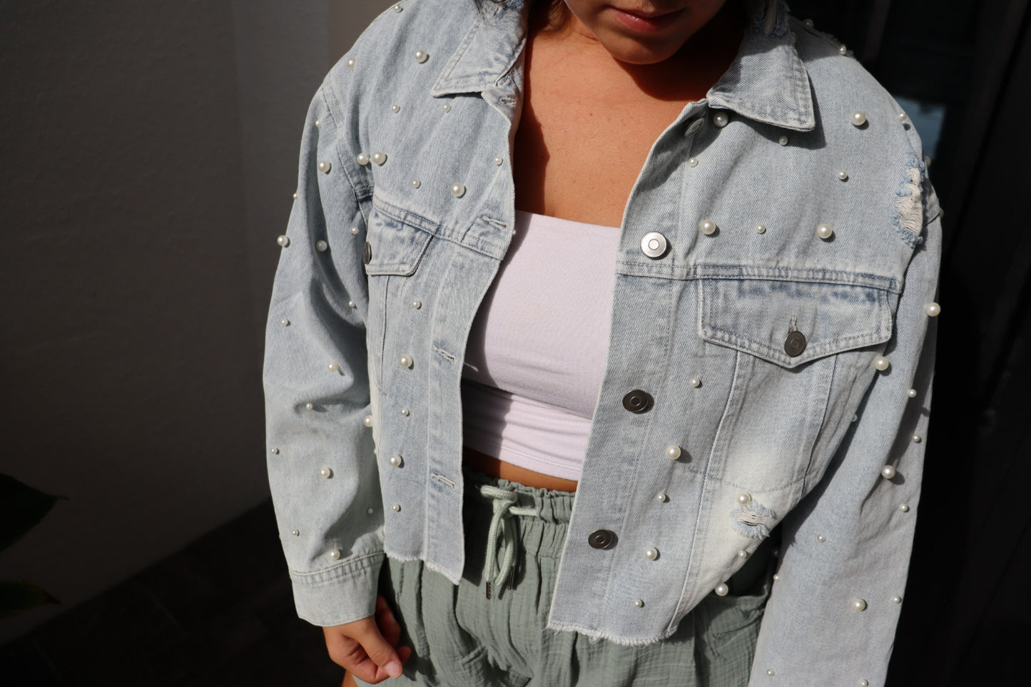 Pearl Detailed Crop Jacket